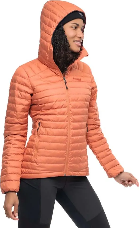 Bergans Women&#x27;s Lava Light Down Jacket With Hood Terracotta | Buy Bergans Women&#x27;s Lava Light Down Jacket With Hood Terracotta here | Outnorth