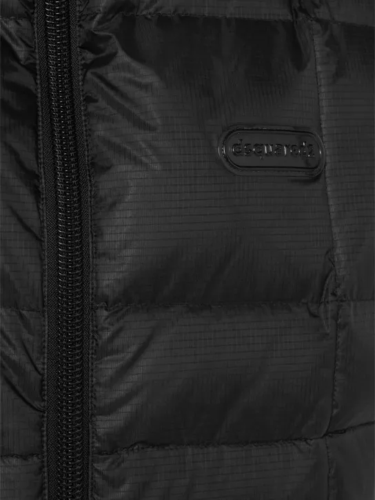 Dsquared2   3D ripstop down vest 