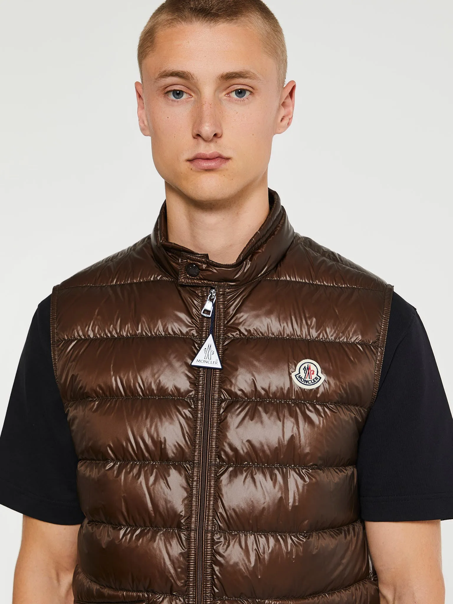 Gui Vest in Brown