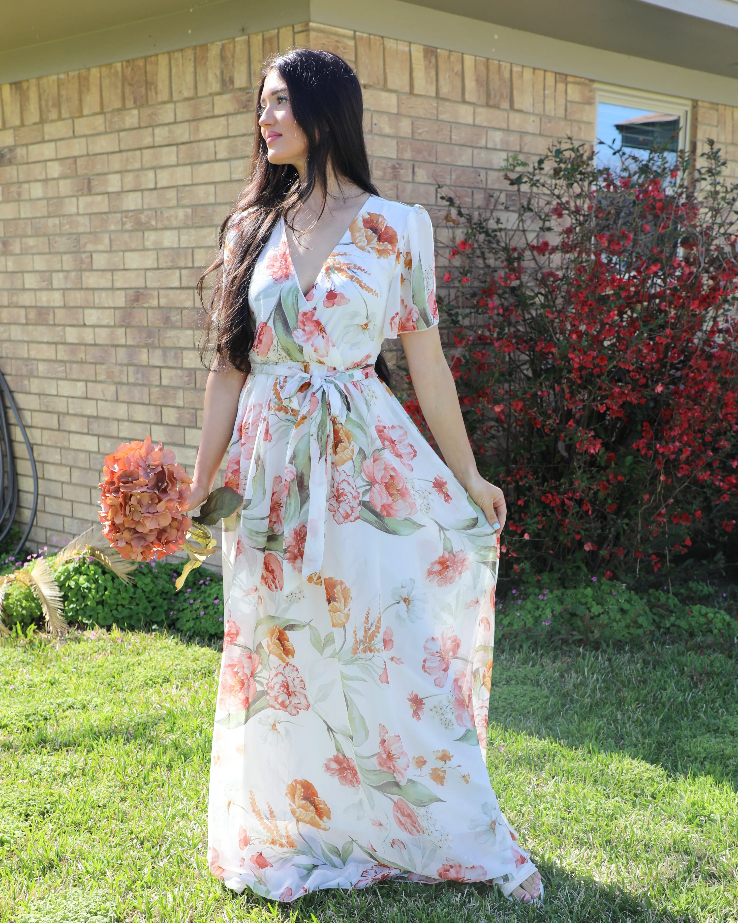 Lilyana Ivory Floral Maxi Dress