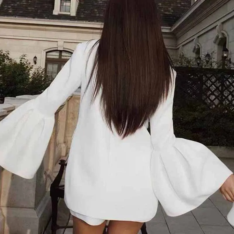 White sleeve jacket with stone details and puff sleeves